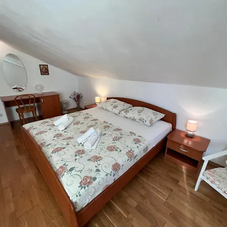 Апартаменты Biljana Ivanisevic *