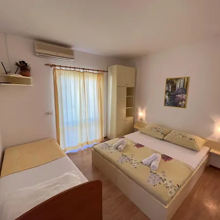 Biljana Ivanisevic Апартаменты Елса