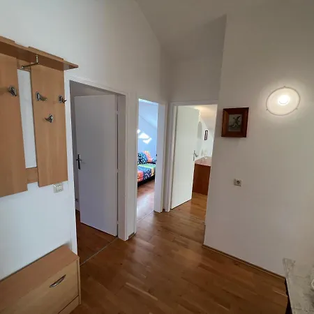 Апартаменты Biljana Ivanisevic Елса