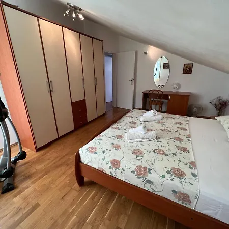 Апартаменты Biljana Ivanisevic Елса