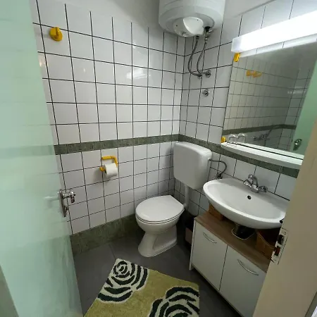 Biljana Ivanisevic Apartament *